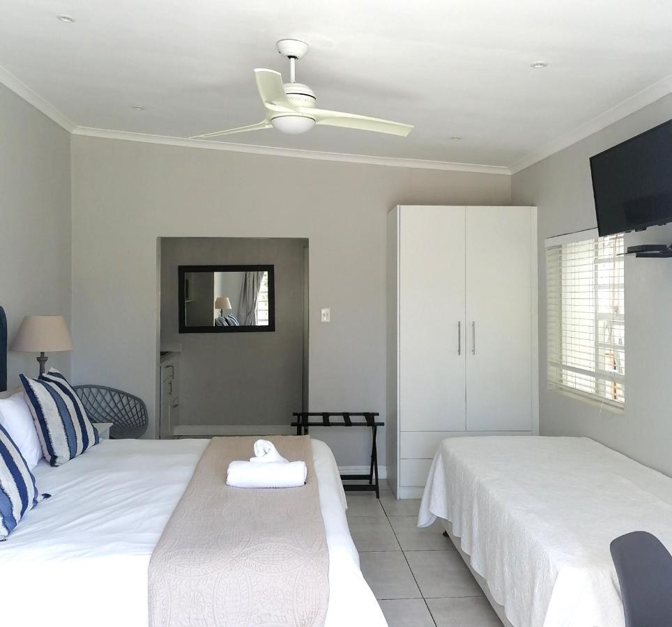 Conifer Beach House Порт Елизабет Екстериор снимка